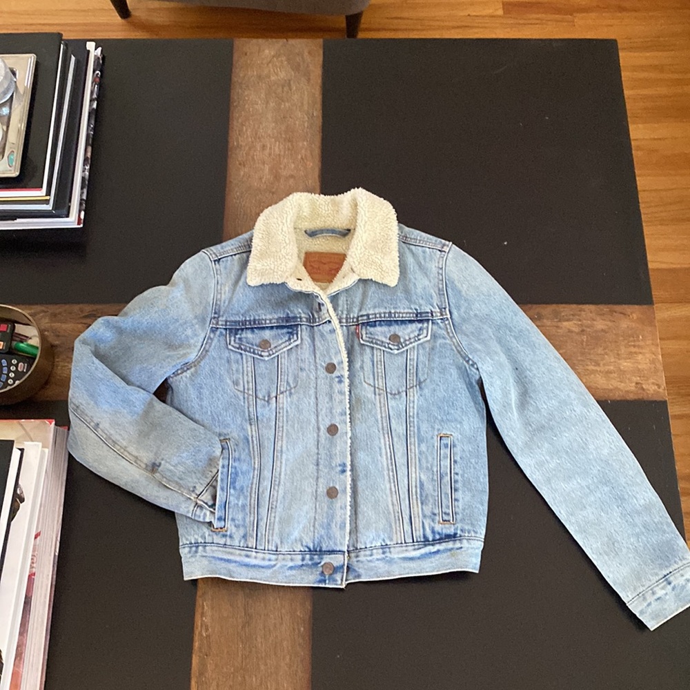 Levi Strauss Jean Jacket Light Wash Shearling Lined